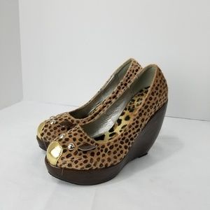 Cute unique shoes  platform  wedge size 8.5